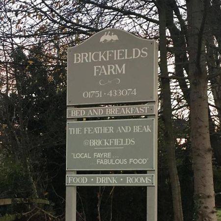 Brickfields Farm Bed & Breakfast Kirkbymoorside Exterior photo