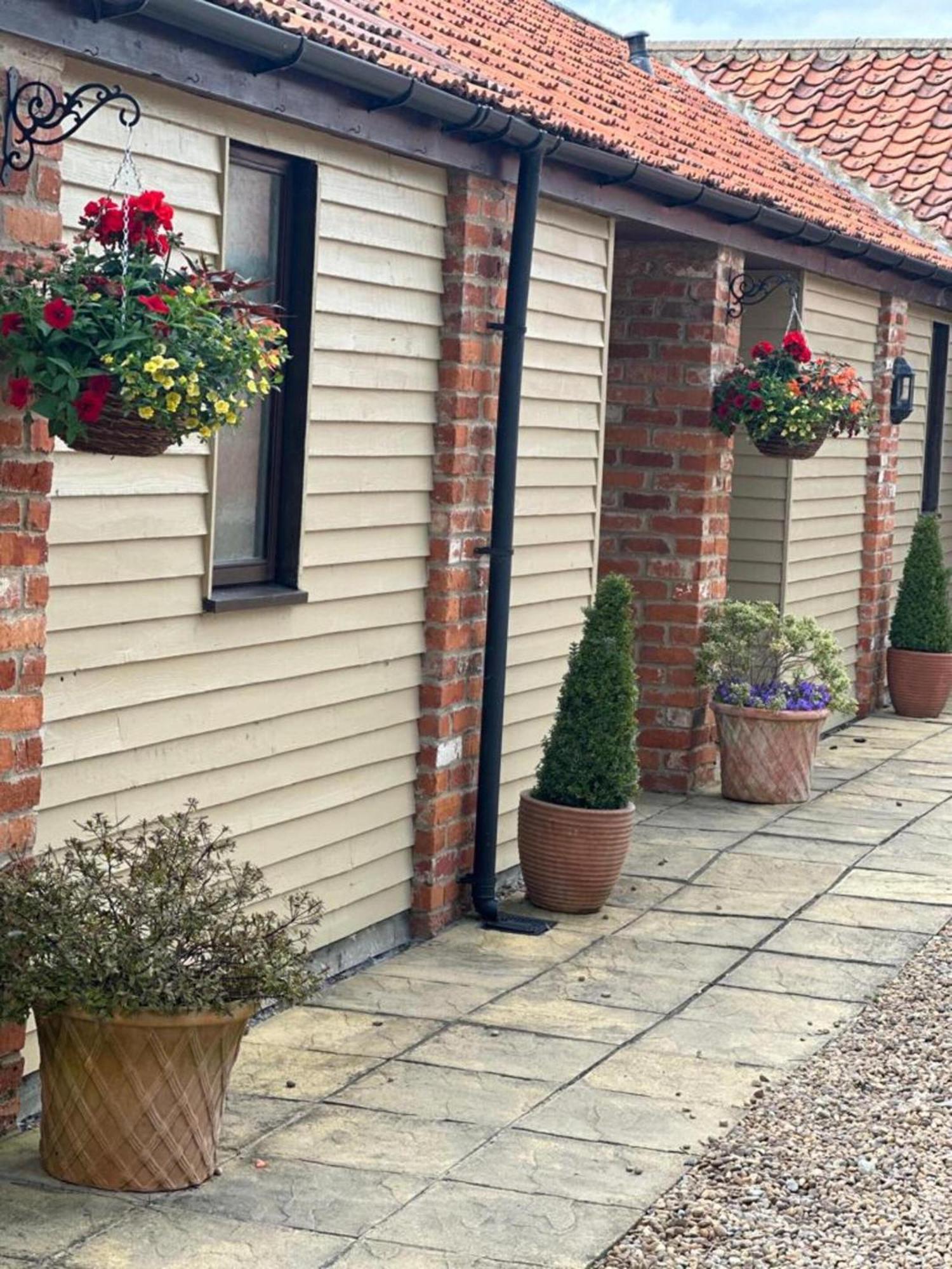 Brickfields Farm Bed & Breakfast Kirkbymoorside Exterior photo